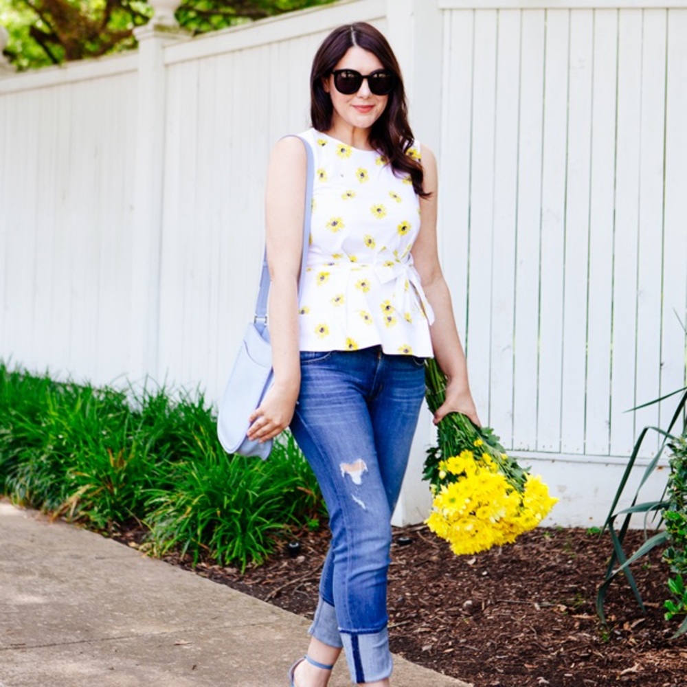 Kate Spade Daisy Top. Size 8.